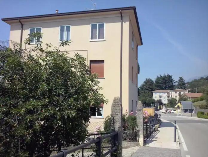 Warm, Nice & Amazing Lake-View Apartment San Zeno di Montagna Exteriör bild